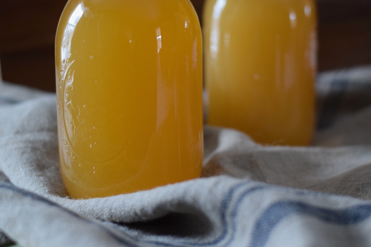Raw honey, Eliminate Seasonal Pollen Allergies Naturally | Whole-Fed Homestead